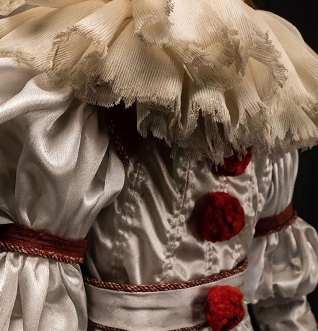 週末価格‼️巨大ＩＴ　イット プレミアムスケール・ドール　ペニーワイズ 127cm