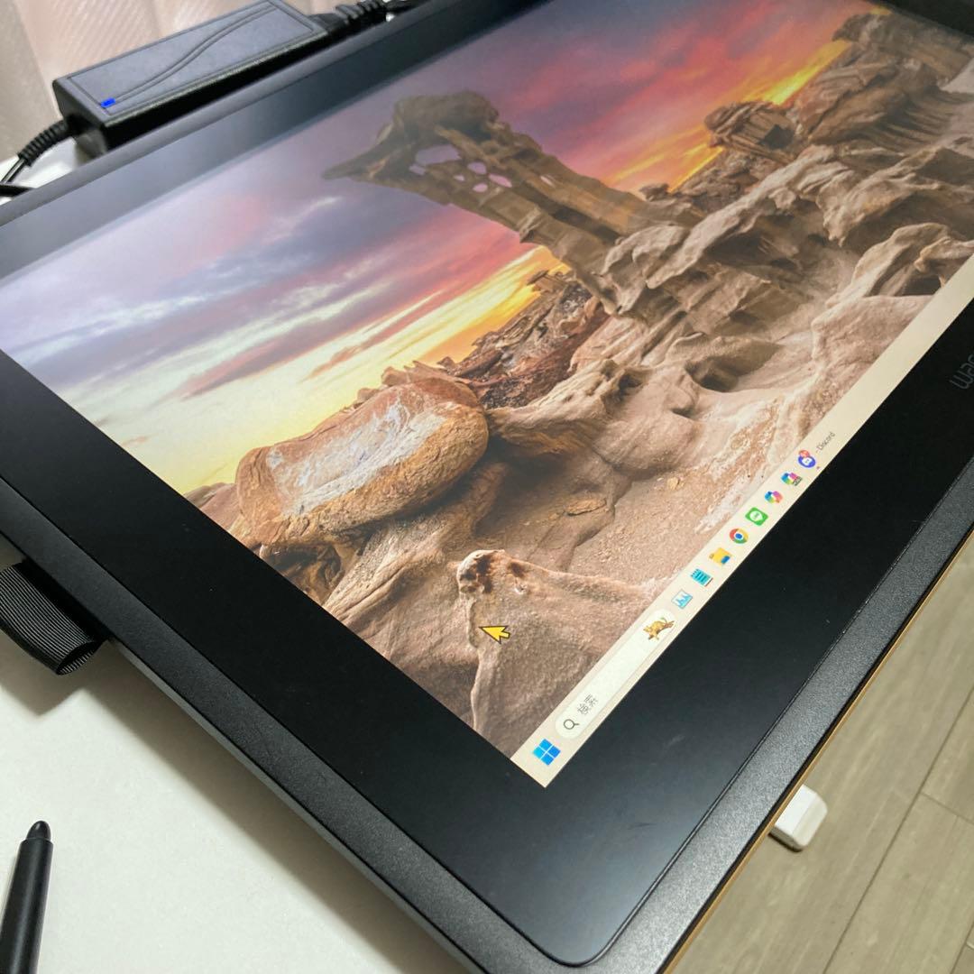 Wacom Cintiq 22 FHD DTK2260K1D 箱無し フィルム付