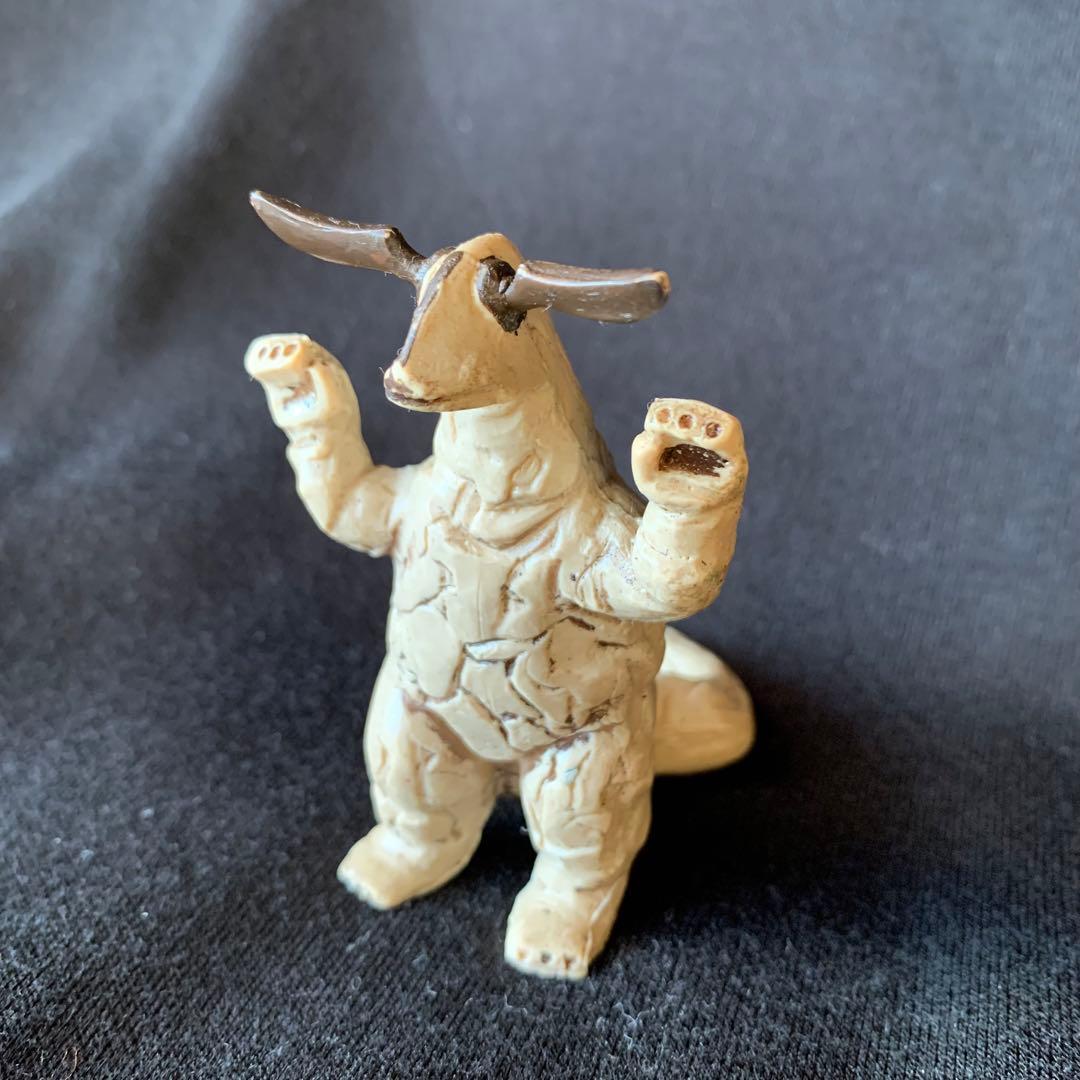 エレキング　円谷プロ当時ものフィギュア