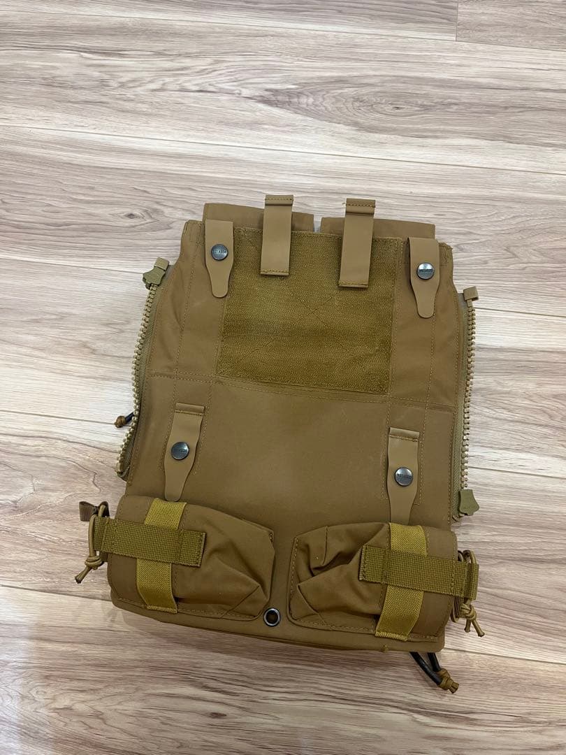 ZIP-ON バックパネル　JPC2.0 AVS コヨーテ　CRYE レプリカ