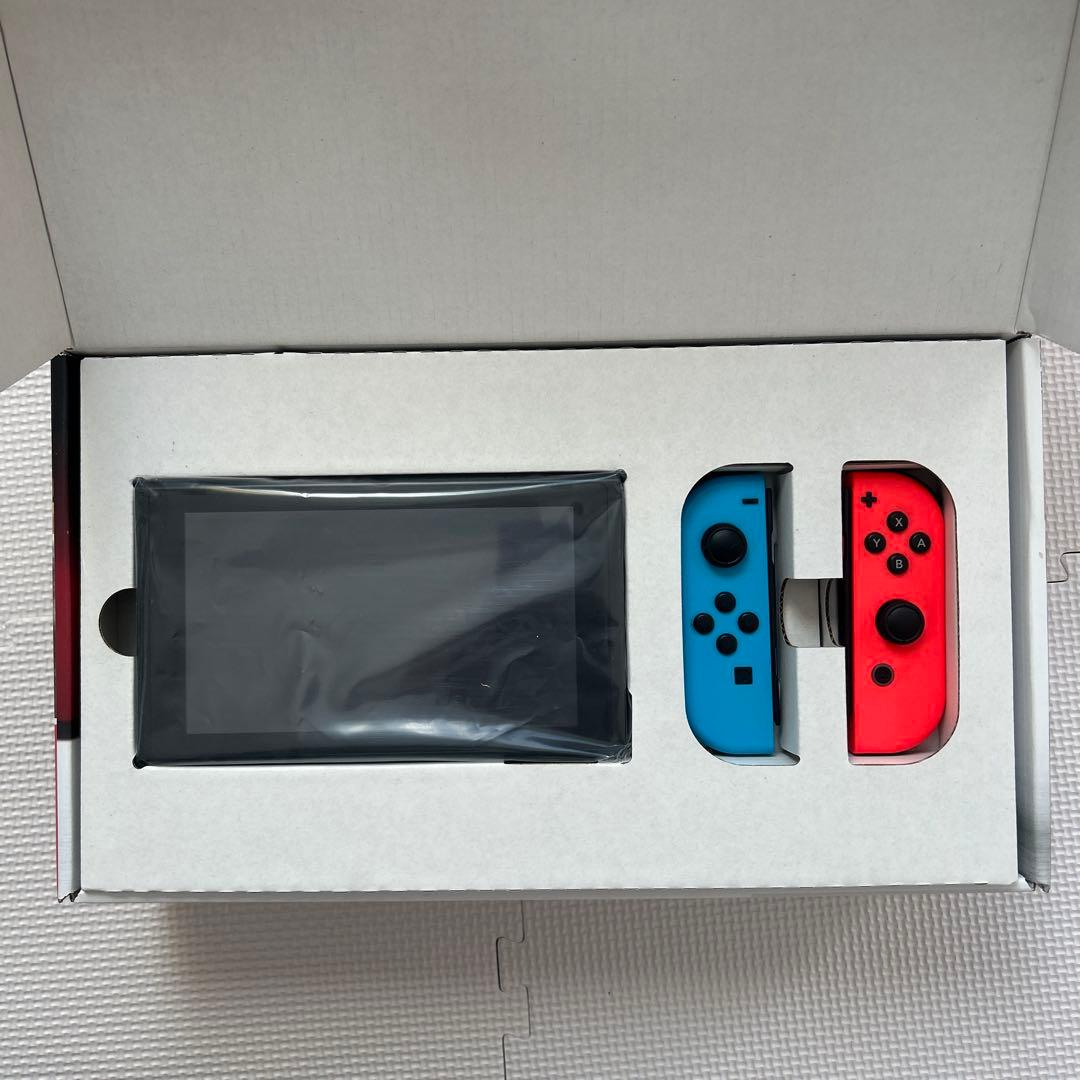 Nintendo 任天堂　switch スイッチ　本体　ジョイコン　付属品