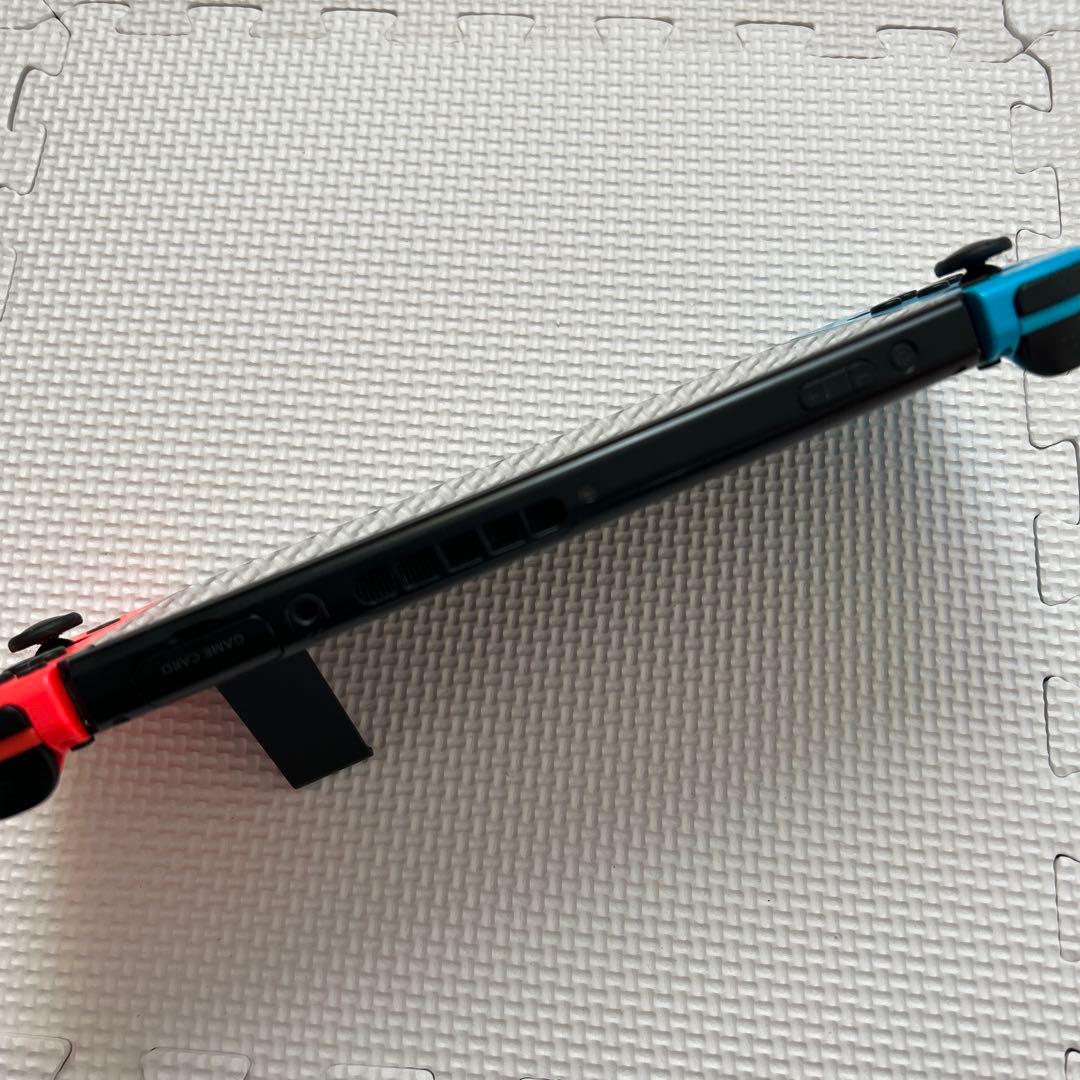 Nintendo 任天堂　switch スイッチ　本体　ジョイコン　付属品