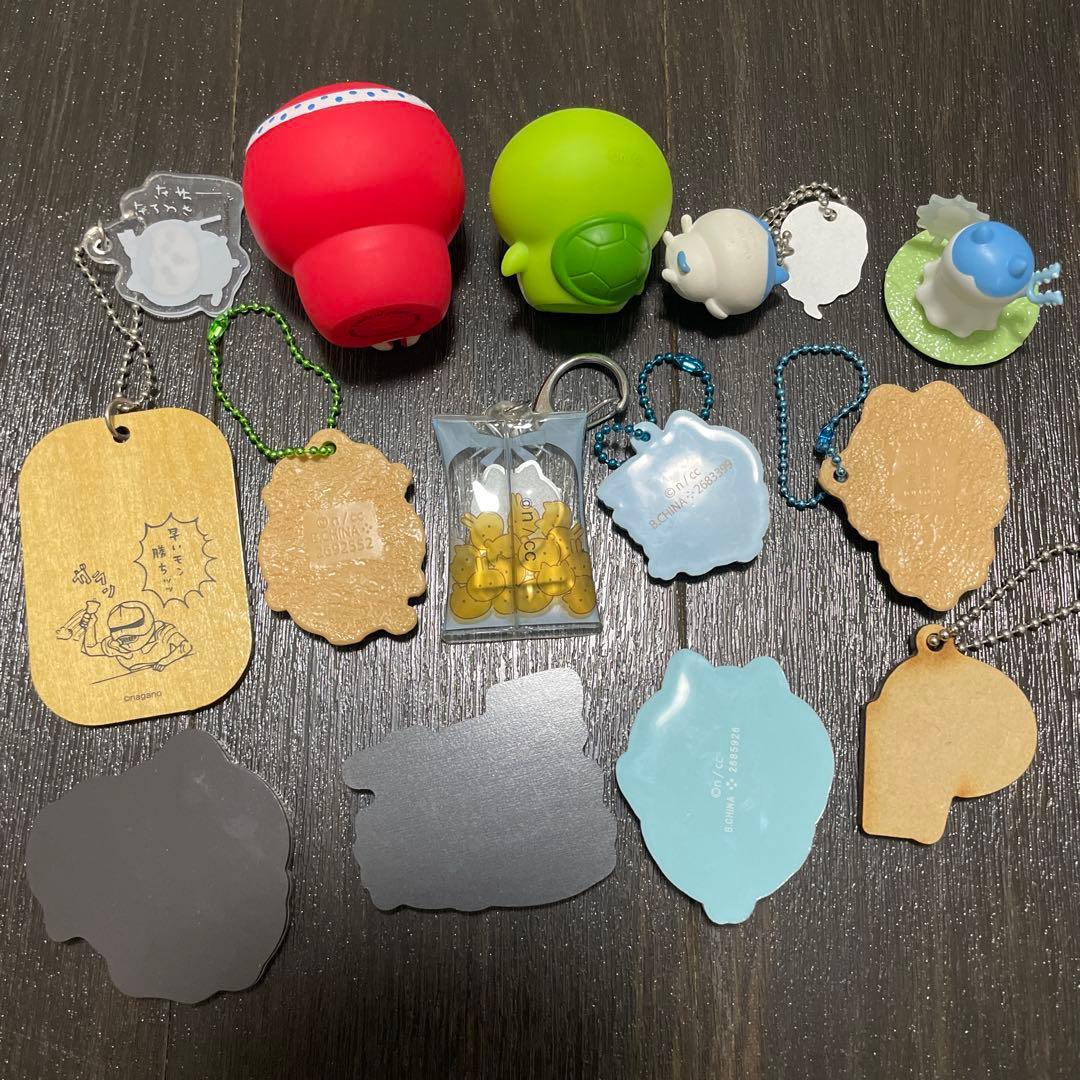 ハチワレ　グッズ　マスコット　缶バッジ　キーホルダー　アクスタ　まとめ売り