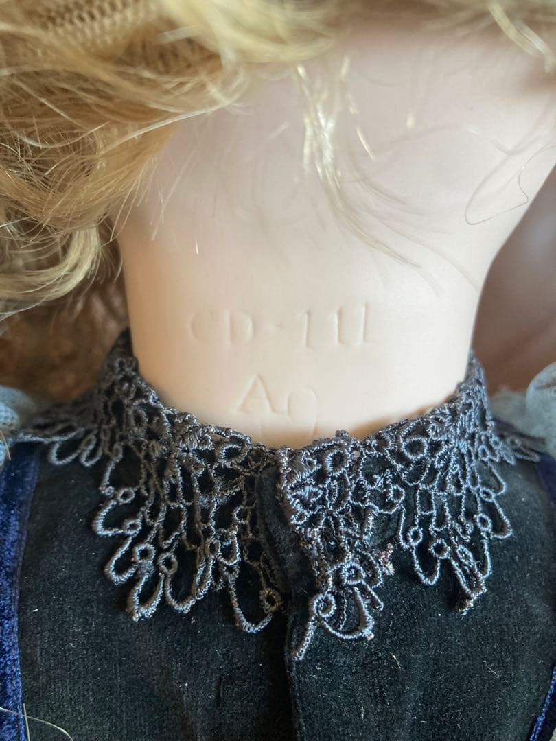 ビスクドール AG CD-111 人形