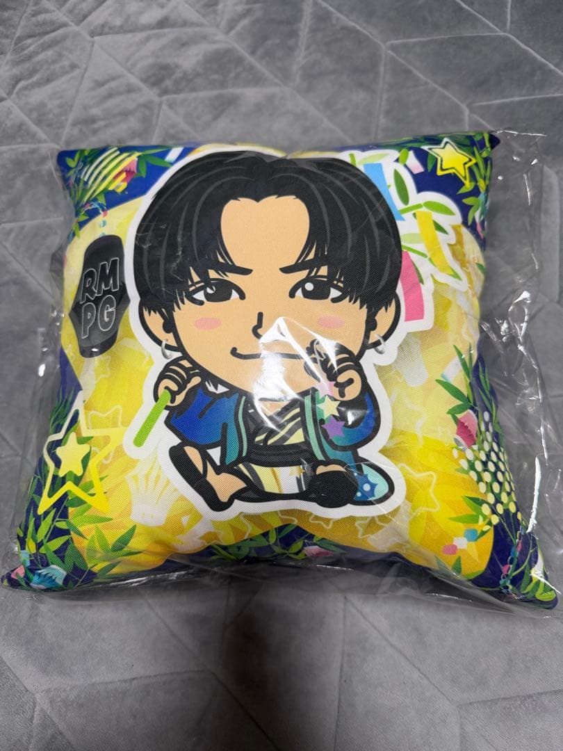 登坂広臣　クッション