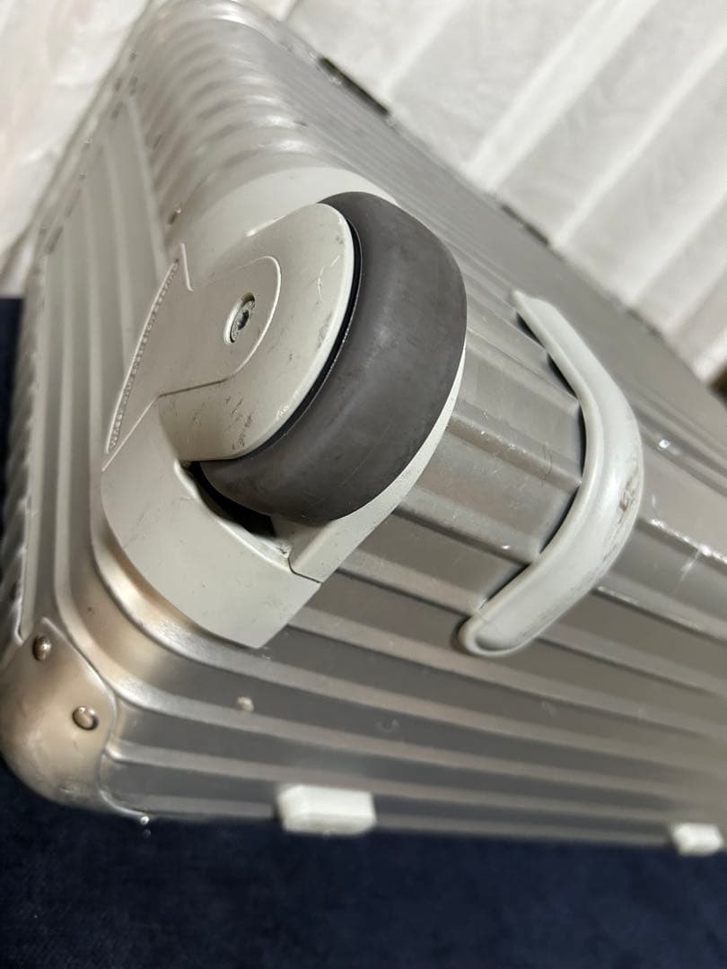 RIMOWA パイロット　トロリー　2輪　カナダ製