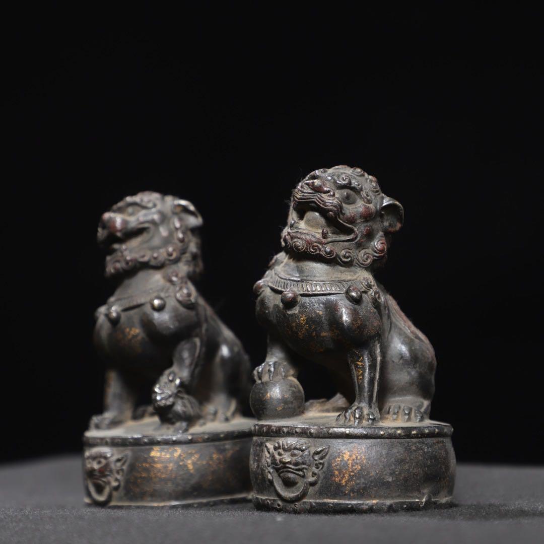 銅製　獅子像 2体セット　魔除け・守護・権威　文鎮　　　　　　置物