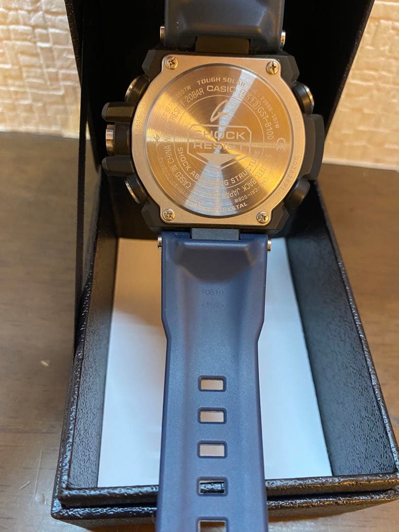 【未使用に近い極美品】G-SHOCKGST-B100-1AJFBluetooth