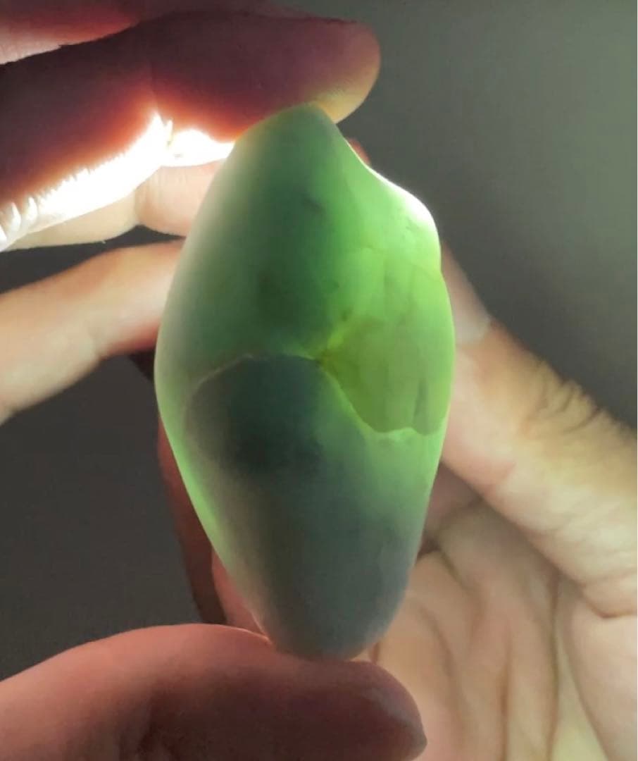 糸魚川翡翠 ヒスイ 66g 緑×白