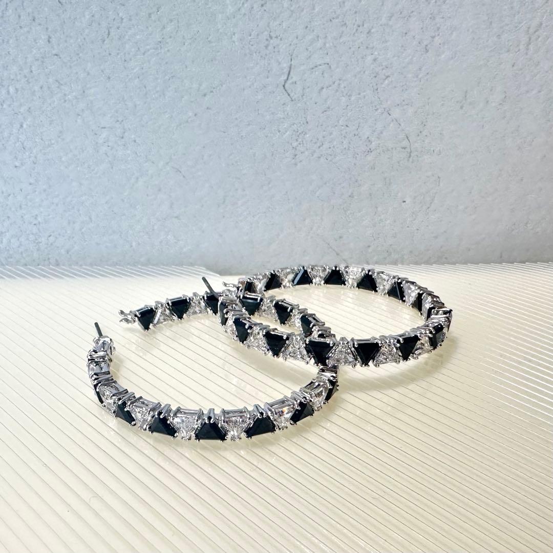 定価3万円★美品 SWAROVSKI スワロフスキー Ortyx フープ ピアス