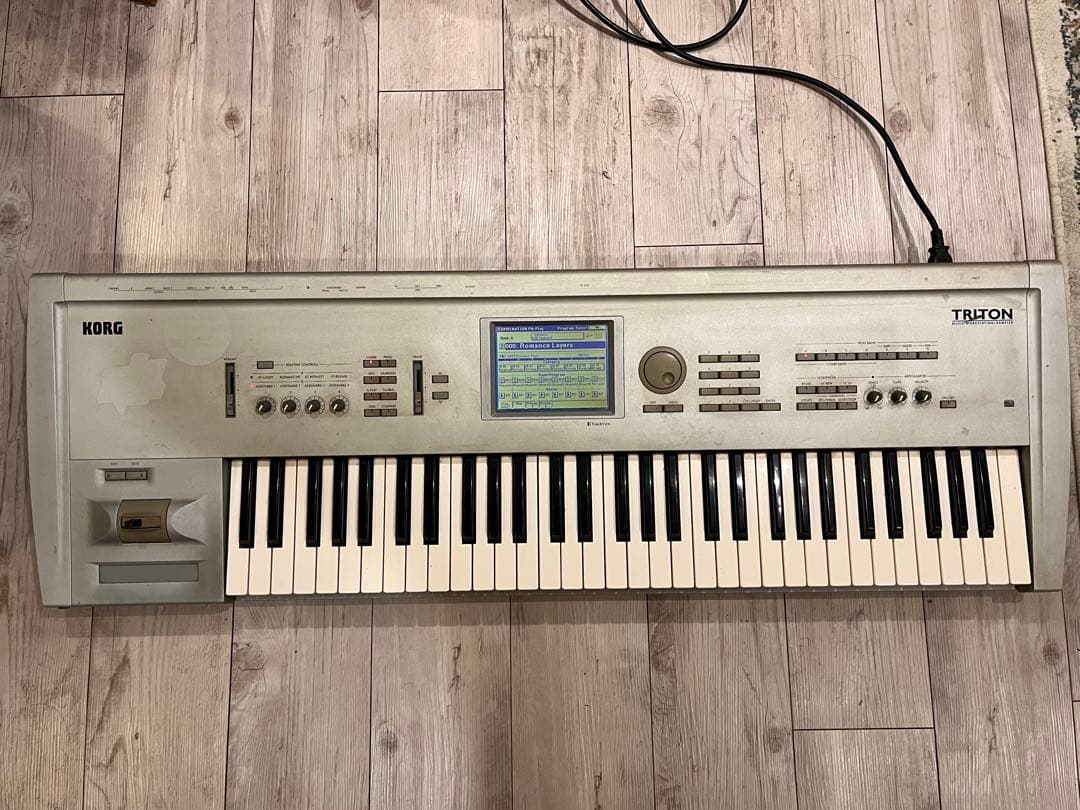 KORG TRITON 61鍵 初代モデル