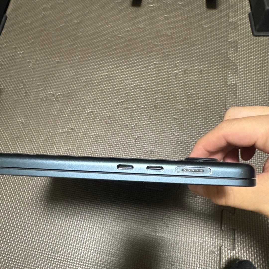 MacBook本体 MacBook air M2 16GB 512GB