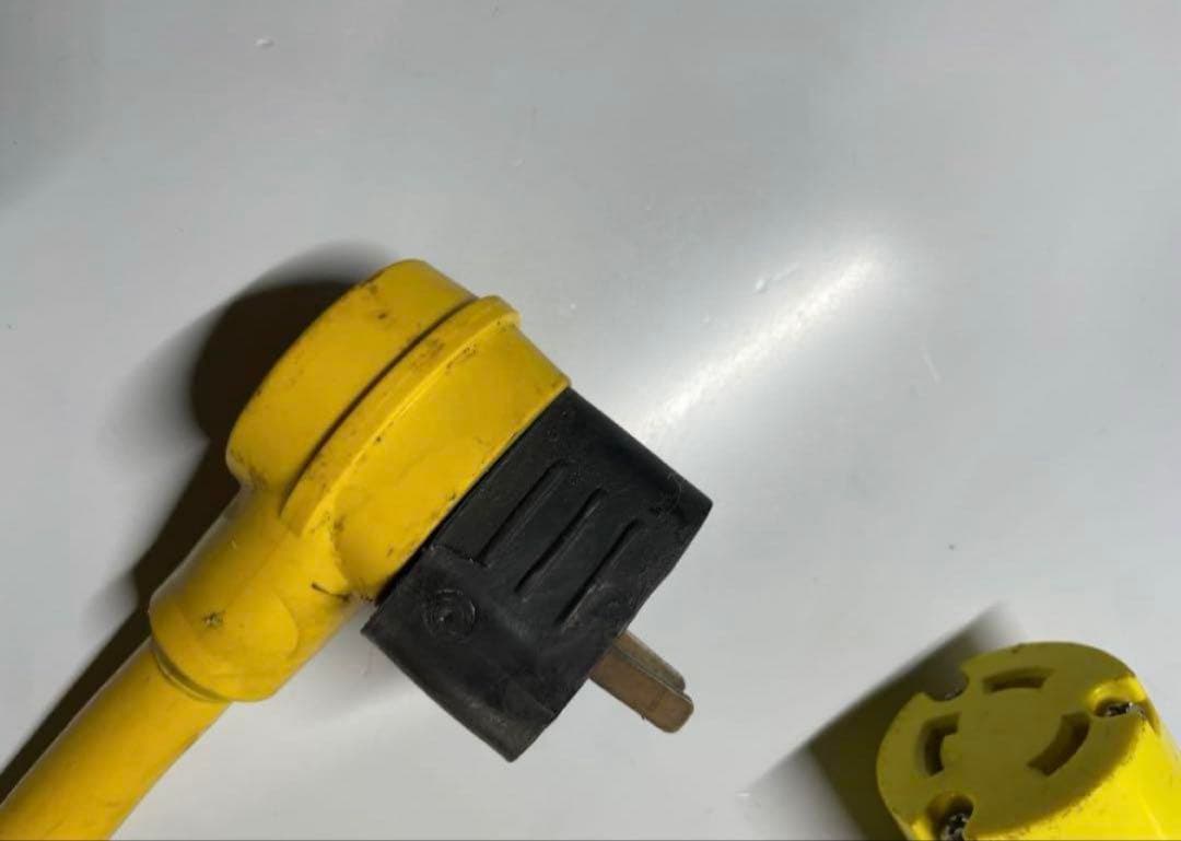 Marinco EEL 陸上電源ケーブル(30A125V - メルカリ)