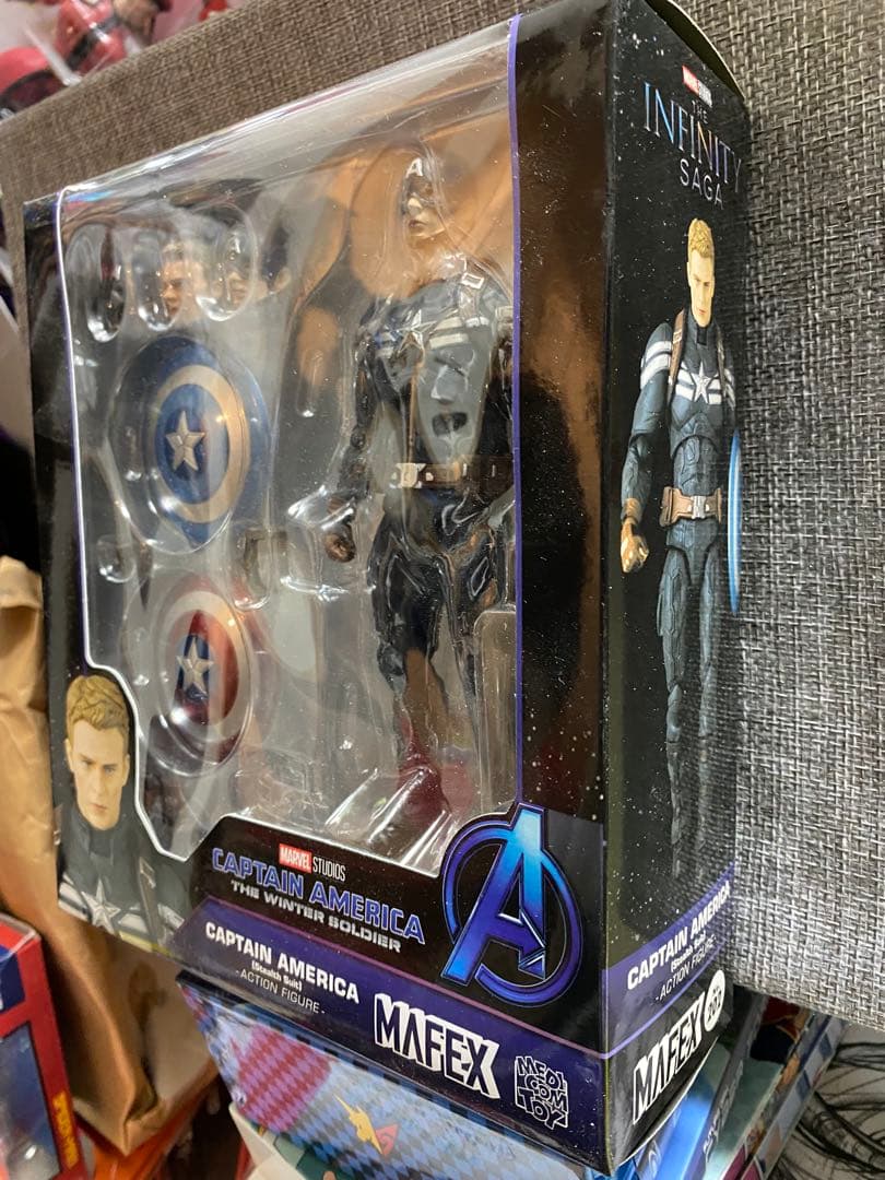 MAFEX キャプテン・アメリカ Stealth Suit【新品未開封】