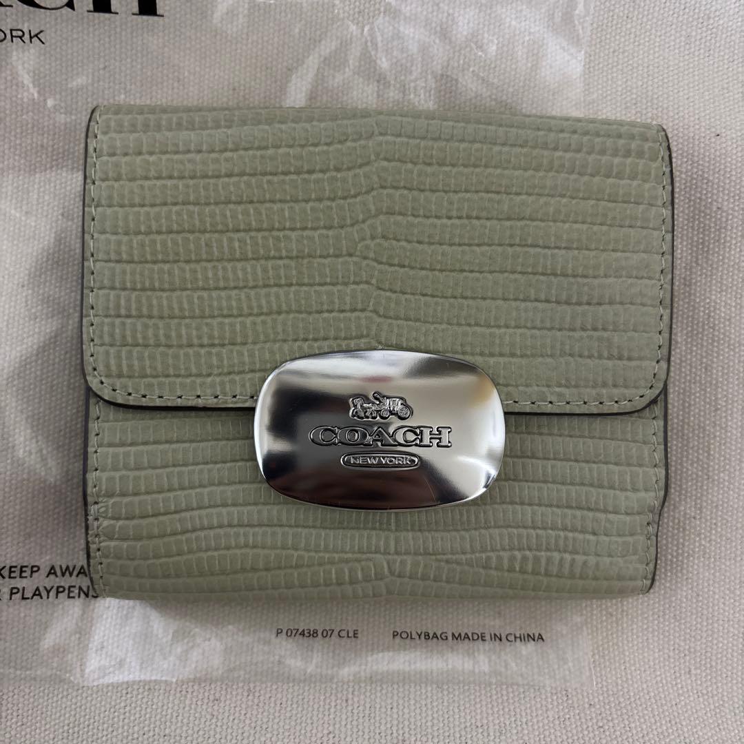 COACH クロコ型押し 二つ折り財布 ライトグリーン