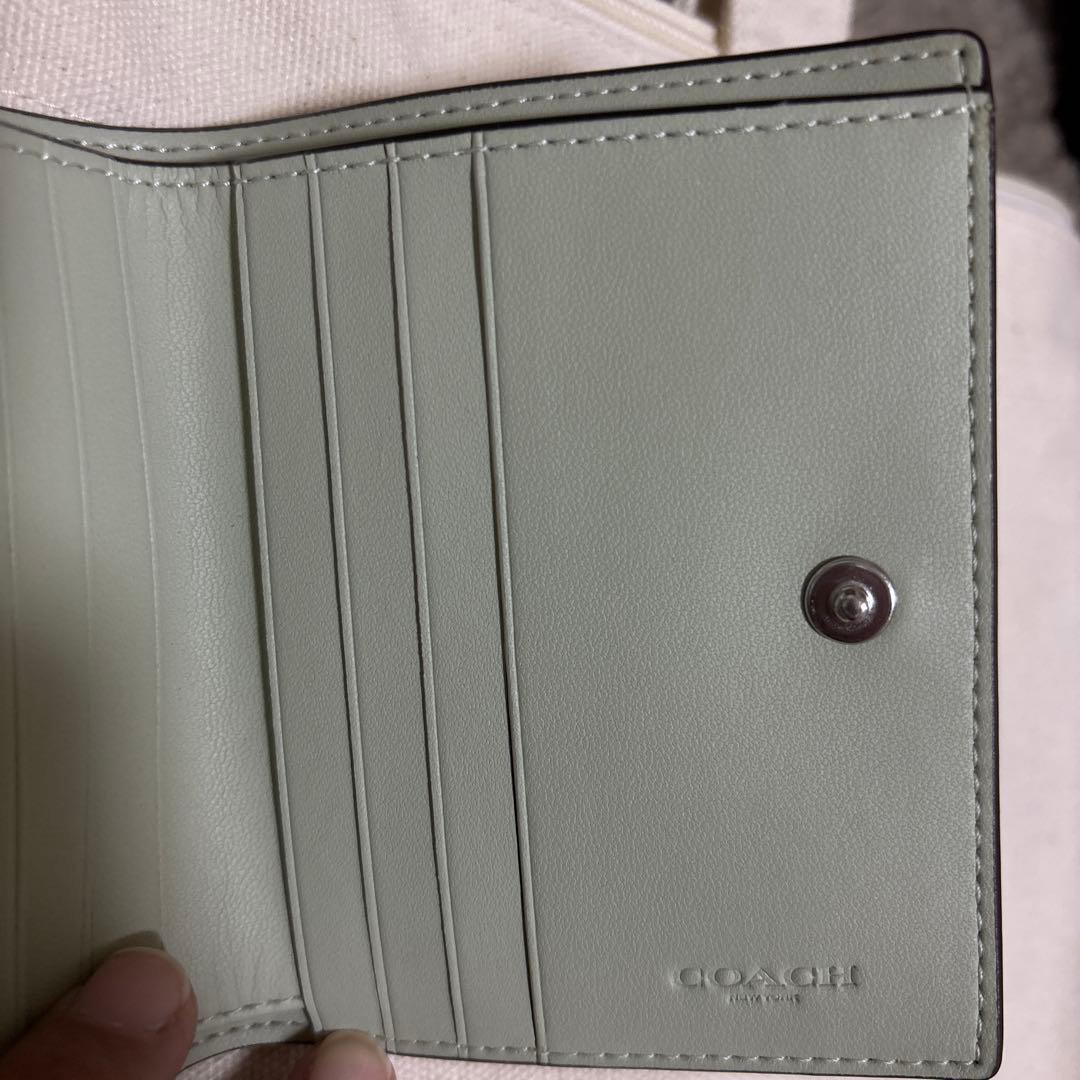 COACH クロコ型押し 二つ折り財布 ライトグリーン