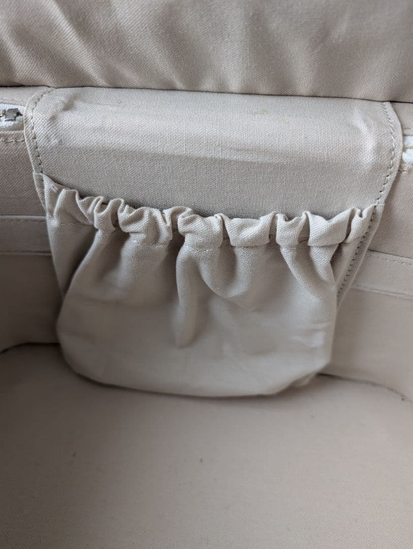 FOXY ホワイトレザー バニティケース