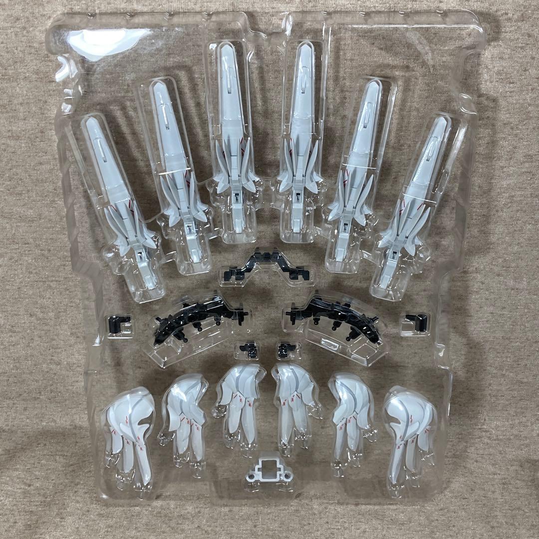 ウイングガンダム　スノーホワイトプレリュード　BANDAI