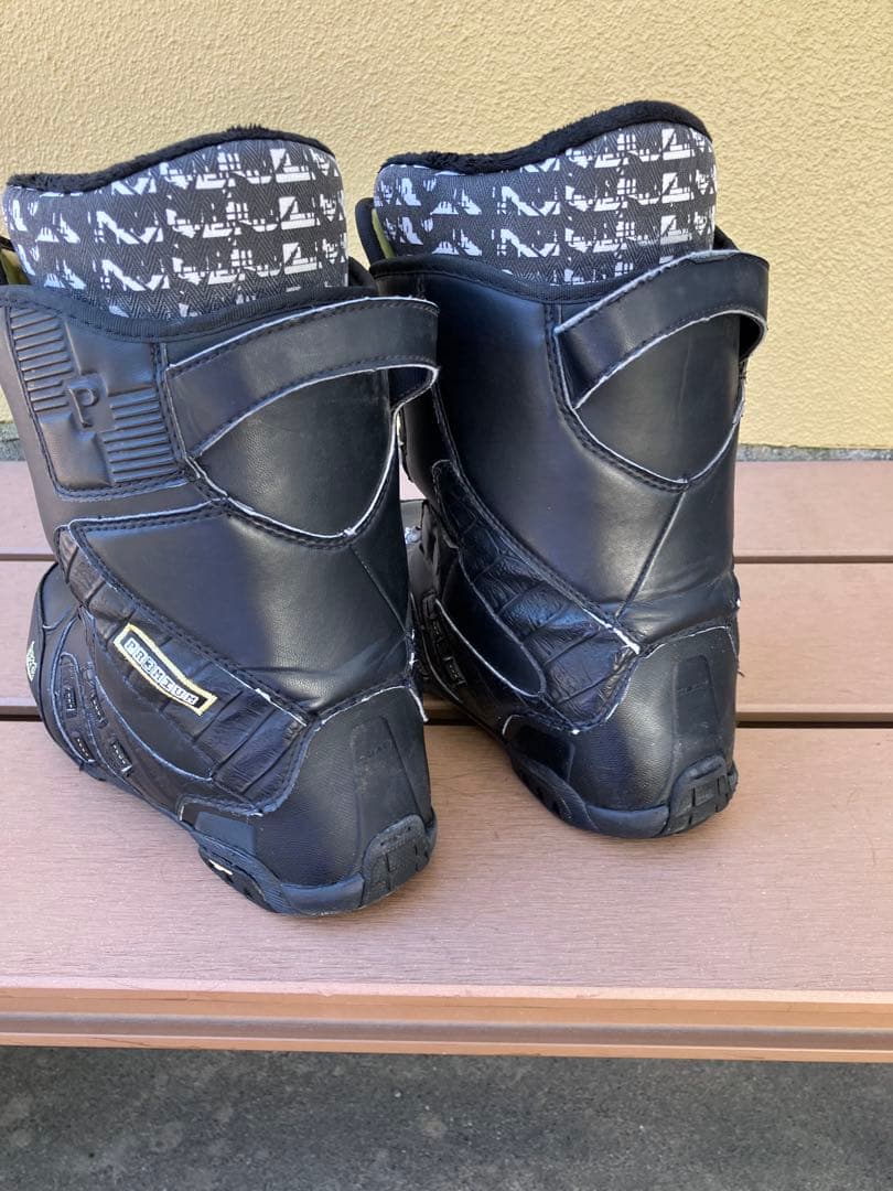 スノーボードブーツ ブラック