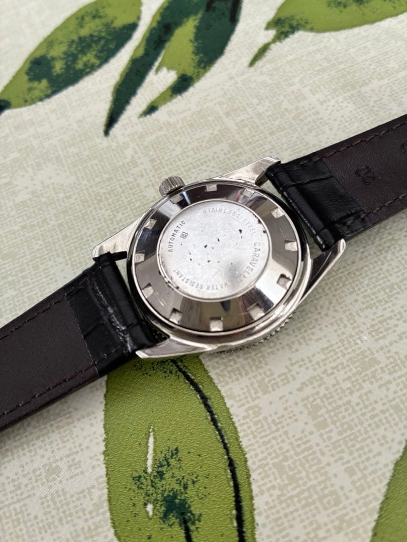 CARAVELLE1960年代アンティーク手巻き腕時計