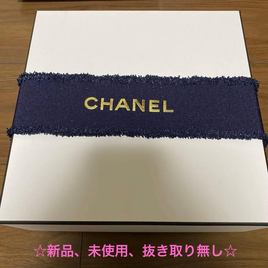 シャネル　CHANEL リップアンドネイルケアセット　ホリデー　2025