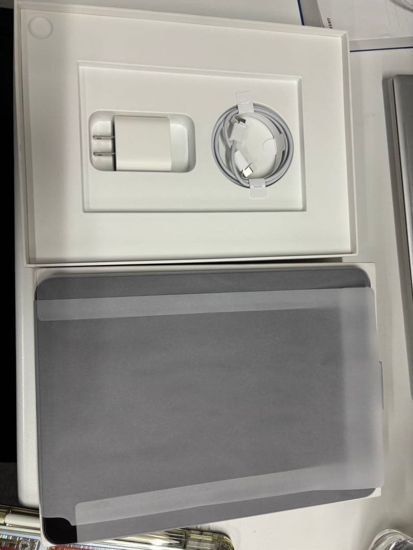 Apple iPad Air 第5世代スペースグレー 本体