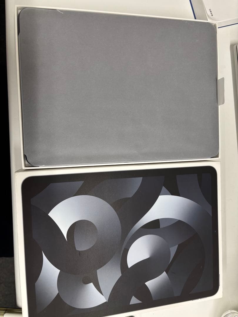 Apple iPad Air 第5世代スペースグレー 本体