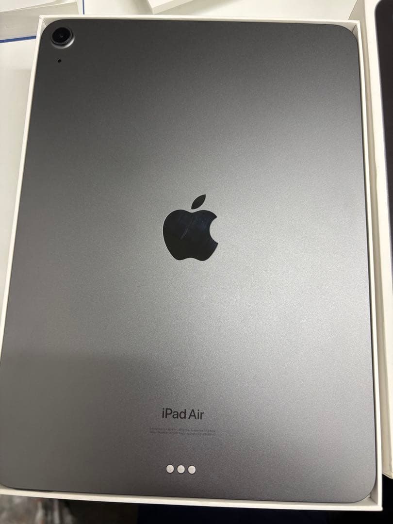 Apple iPad Air 第5世代スペースグレー 本体