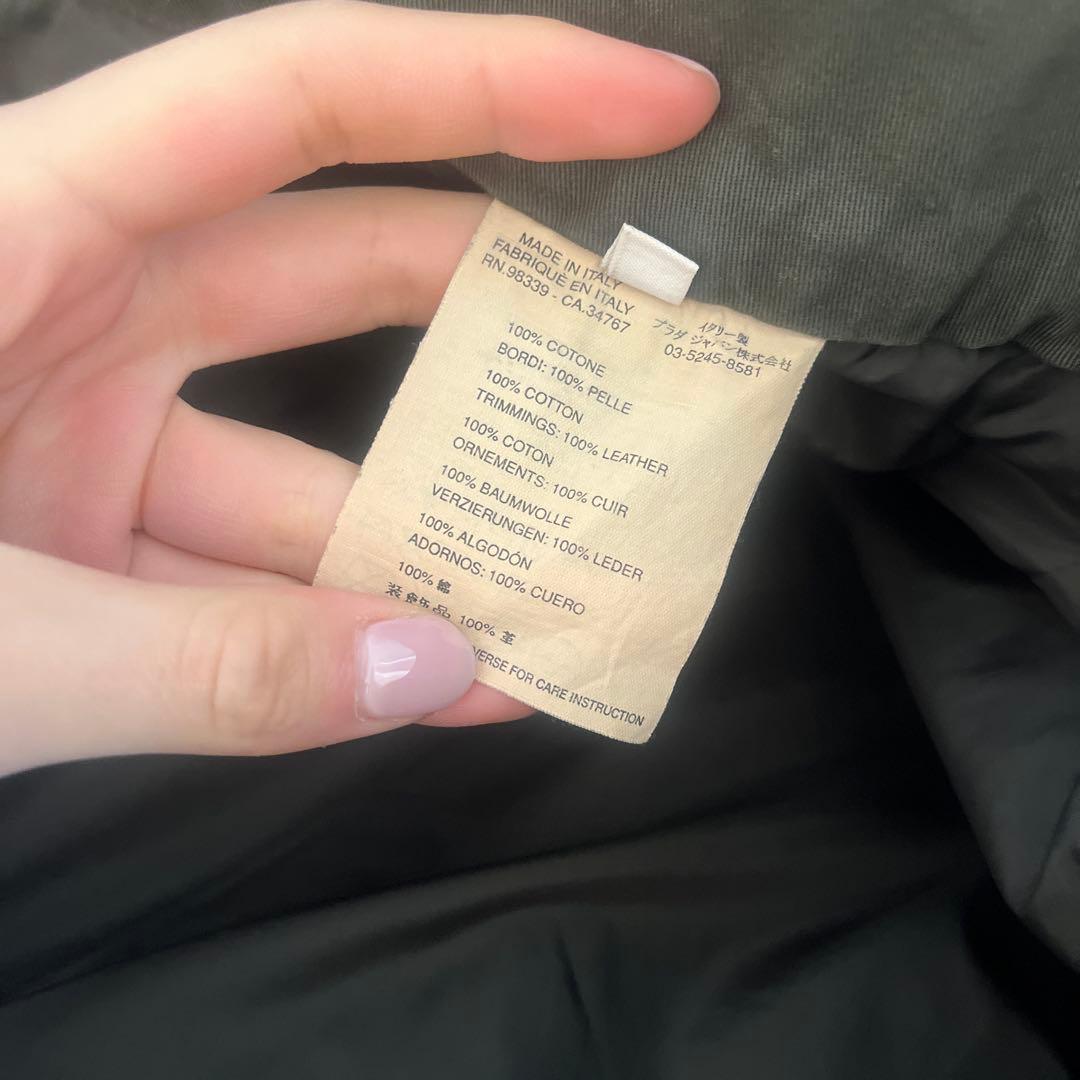 プラダスポーツ　プリーツスカート サイドボタン付き