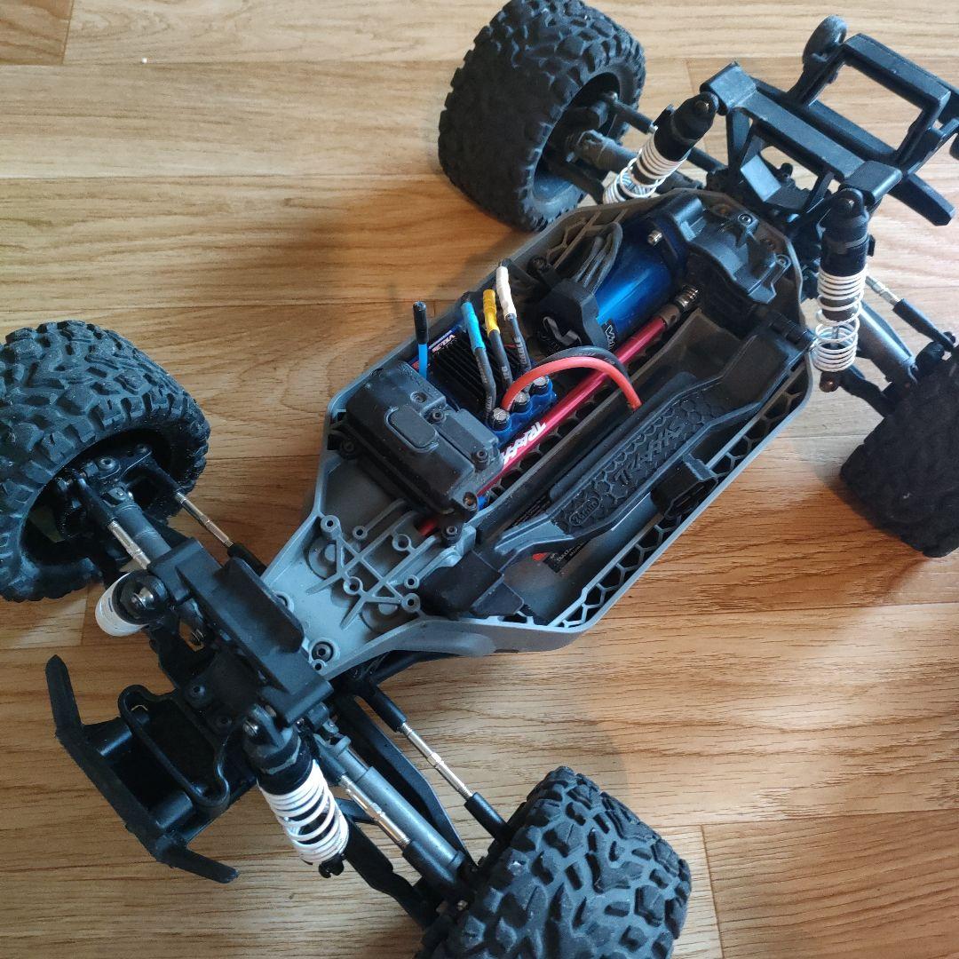 Traxxas RUSTLER 4X4 VXL ラジコン