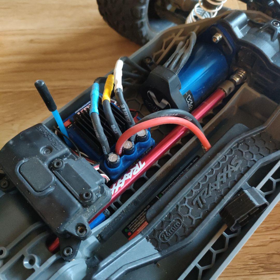 Traxxas RUSTLER 4X4 VXL ラジコン