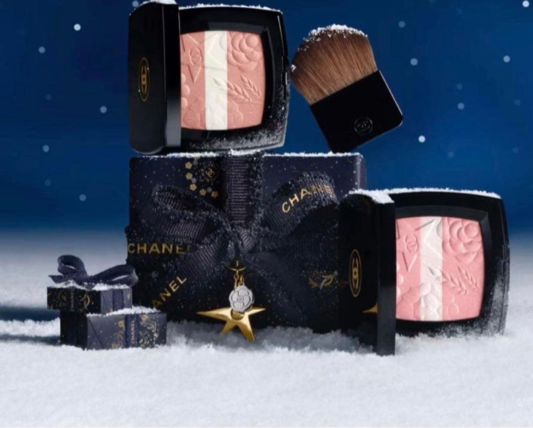 未開封　CHANEL ホリデーコレクション2025 フェイスカラー977