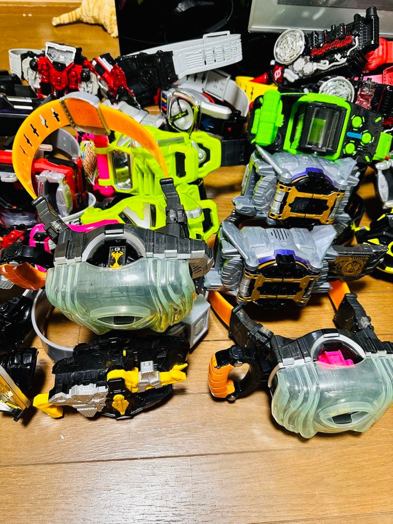 仮面ライダーベルト　セイバーGPロックシード　GPフルボトルなど250個以上山売