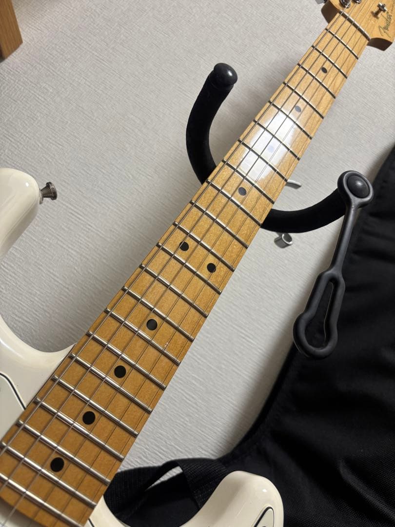 Fender Stratocaster ホワイト ギターケース付き