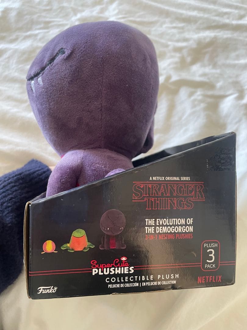 ストレンジャーシングス　ぬいぐるみ　デモゴルゴン　激レアアイテム