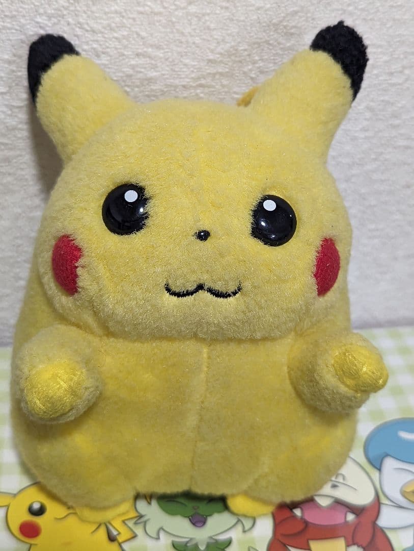 TOMY レトロ　初代 ピカチュウ　ぬいぐるみ
