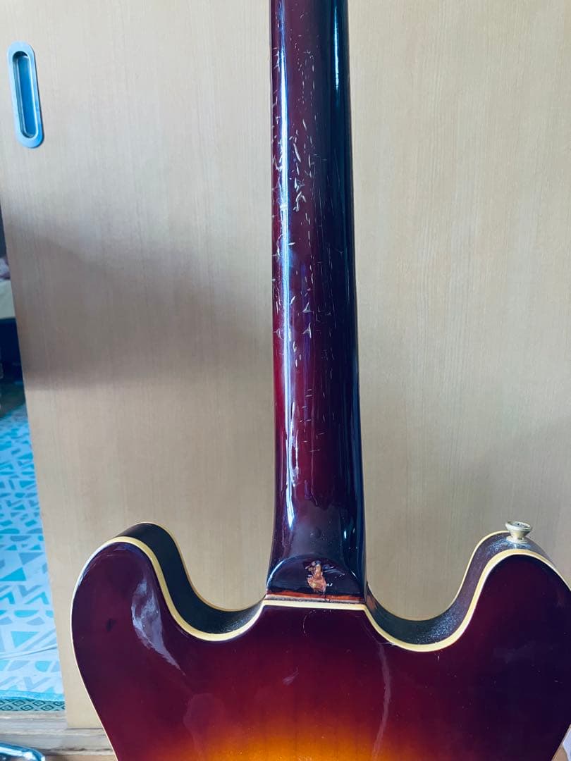 es 335タイプ　セミアコ　ギブソン系ギター