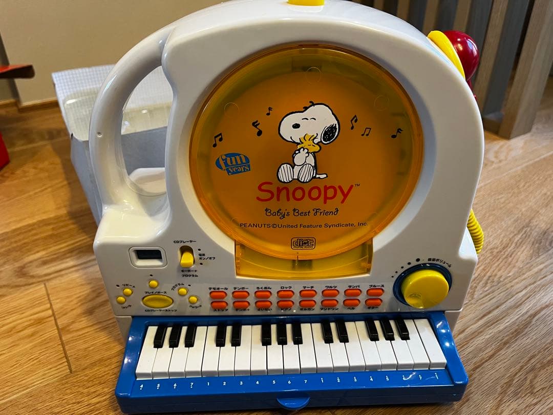希少　SNOOPY うたって！スヌーピー　CDプレーヤー＆キーボード