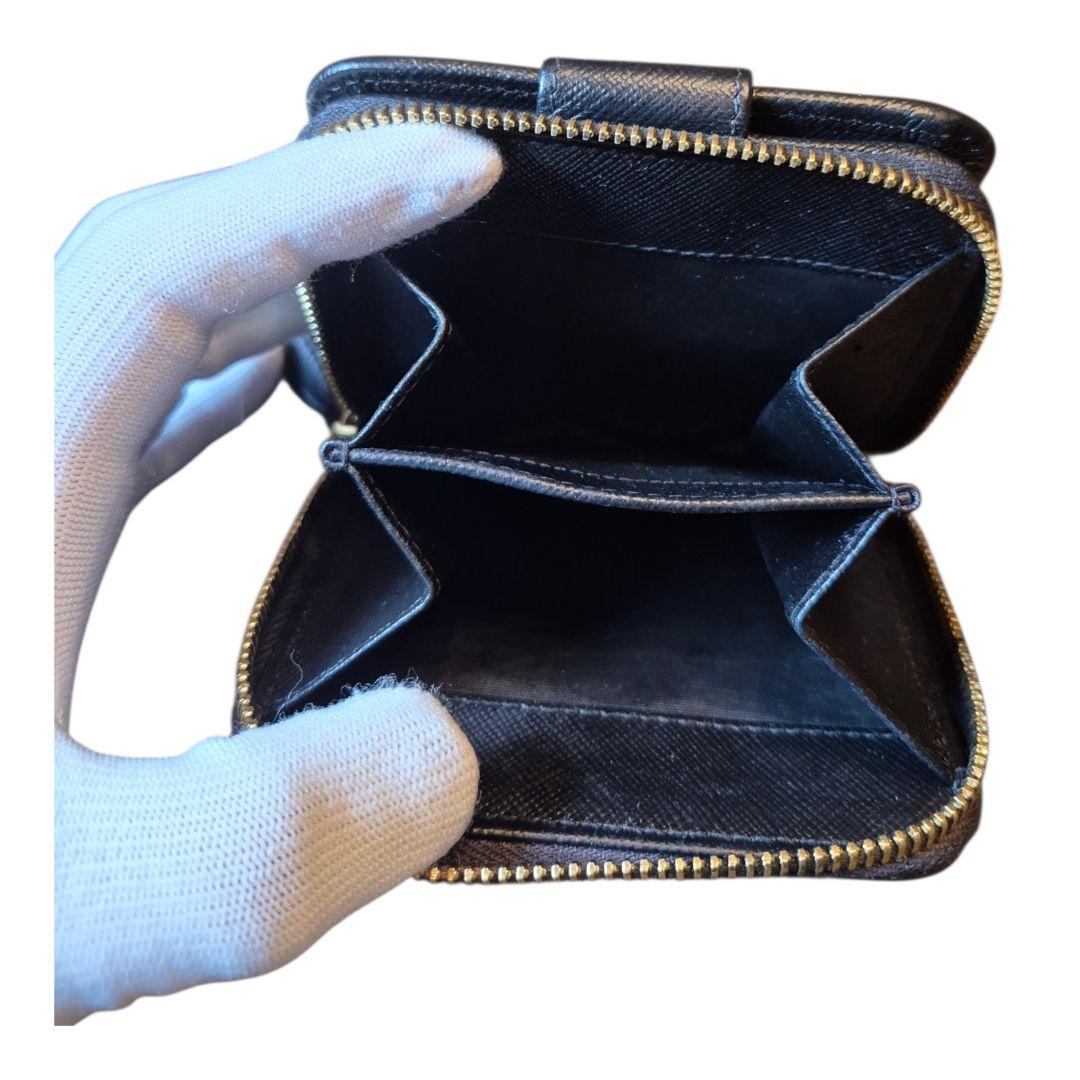 ＰＲＡＤＡ　プラダ　サフィアーノ　ケース　ラウンドファスナー　ブラック y