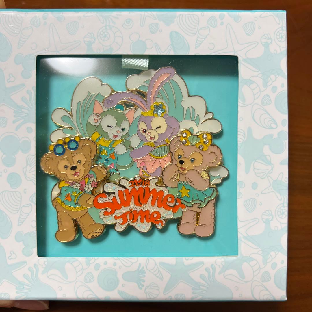 上海ディズニーランド　ダッフィー　ピンバッジ