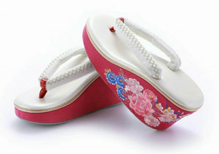 コリス　桂由美 草履＆バッグ　薔薇刺繍　ピンク桃　振袖袴 34650円の品