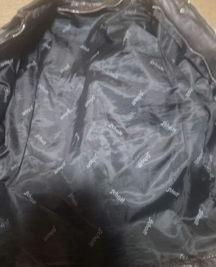 ショット SCHOTT レザーシングルライダースジャケット 黒赤