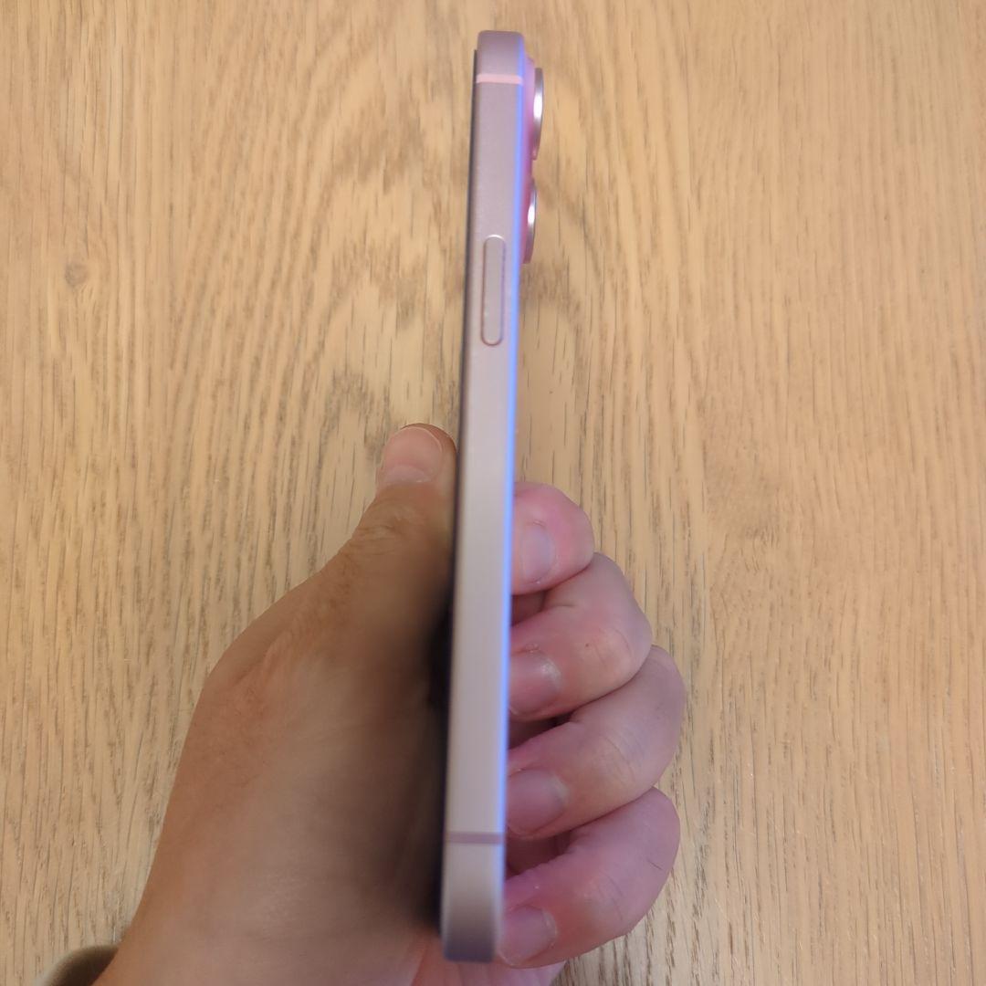 【美品】iPhone 15 ピンク 本体