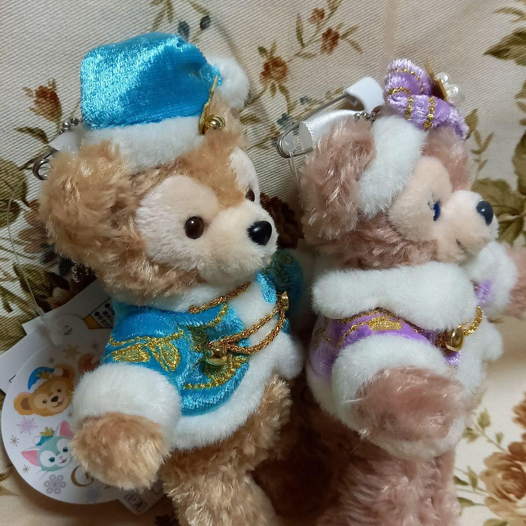 ディズニークリスマス2019 　ダッフィー　シェリーメイ　ぬいぐるみバッジ　新品