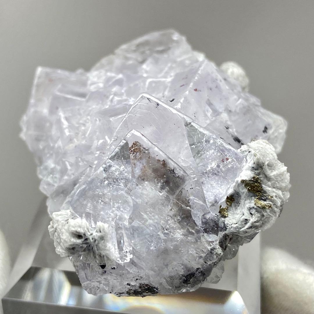 フローライト　辰砂入り　エミリオ鉱山　スペイン　鉱物標本　原石　天然石　ストーン