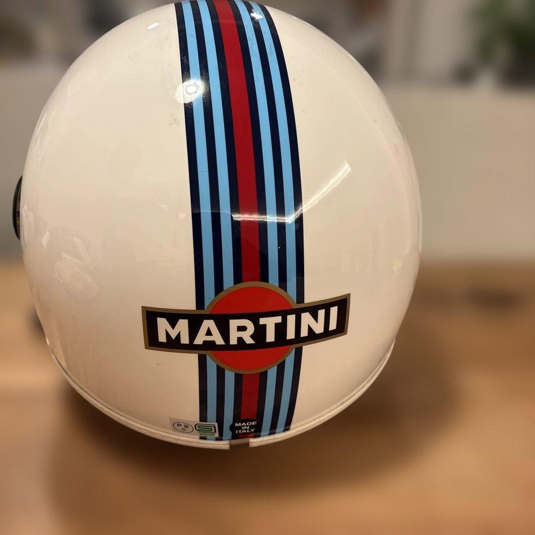 イタリア　マルティニ　ヘルメット　MOMOデザイン