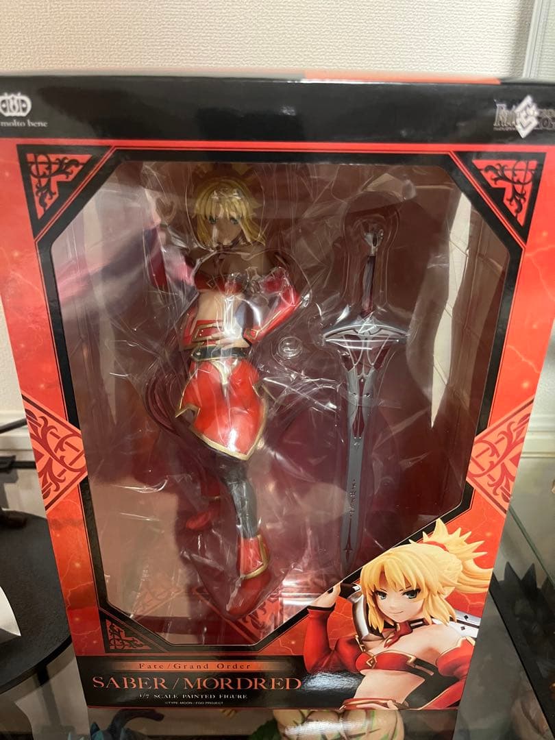 未開封　セイバー/モードレッド 1/7 フィギュア ディ・モールト ベネ