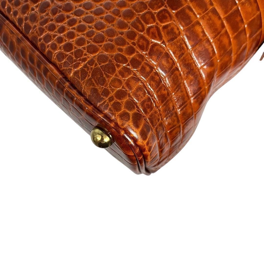 クロコダイル型押し 茶レザーバッグ 鍵付き 大容量