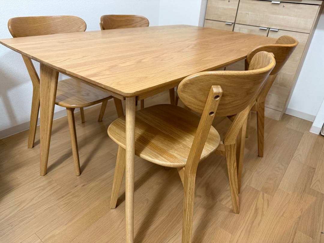 【テーブルのみ】リセノ　ダイニングテーブル　 幅135cm※イスは別売