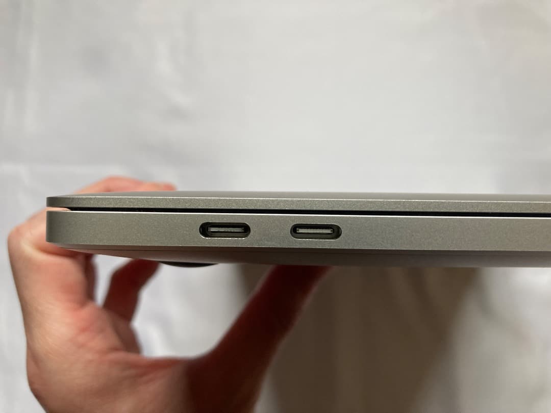 MacBookPro 13インチ 2020 Intel i5 8GB 256GB